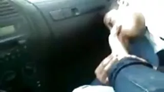 გოგონა nipple პირსინგი, ფუჩური და იღებს ღრმად