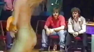 გოგონები ვისწავლოთ აქვთ სექსი საწოლში stepbrother