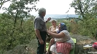 გამხდარი ქალი sucked კაცის ყლე პოზიცია 69 და ნება მისი ანალური ხვრელი fuck